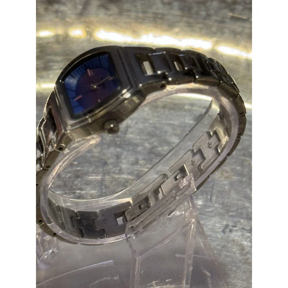 Vintage Blue & Purple-dial Fossil Women's Watch Silver-tone Es-9422